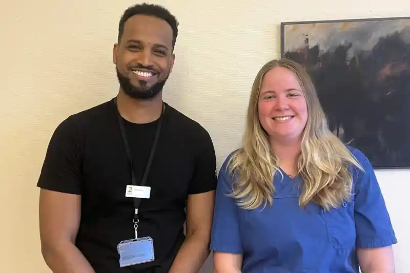 Goitom Shumay och Marie-Helene Andersson, sjuksköterskor i Eskilstuna kommun