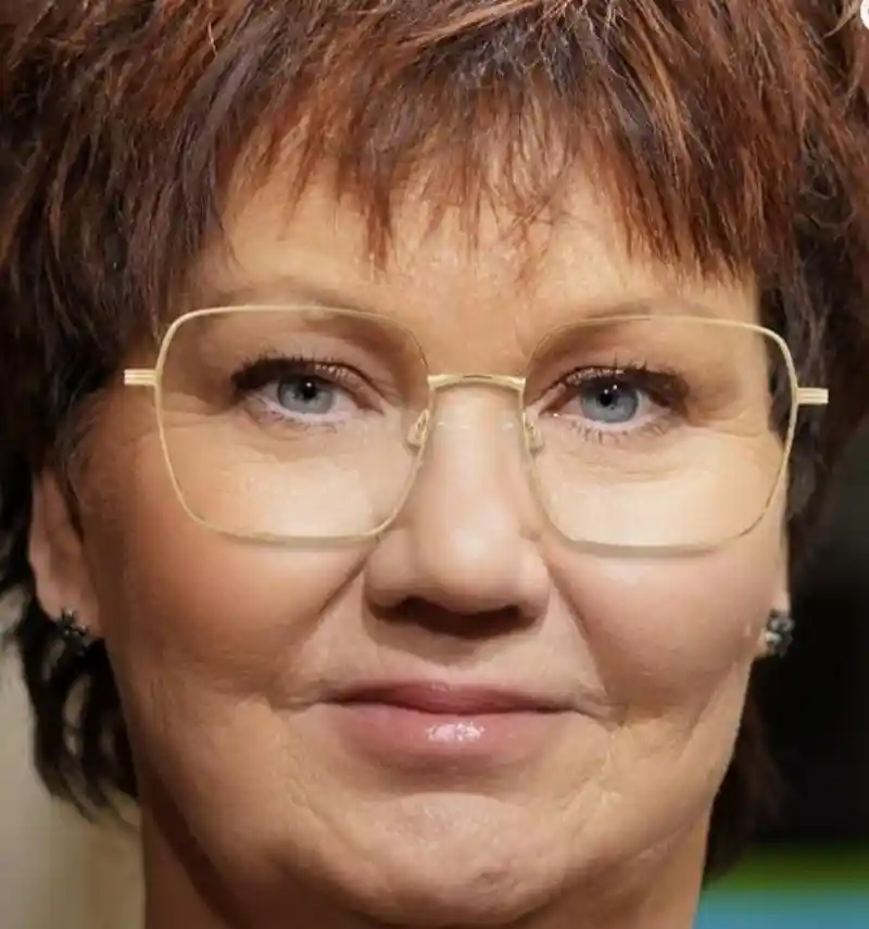 Bild på Marie-Louise Hammar, hon arbetar som socialt ansvarig samordnare inom vård och omsorg i Örebro kommun.