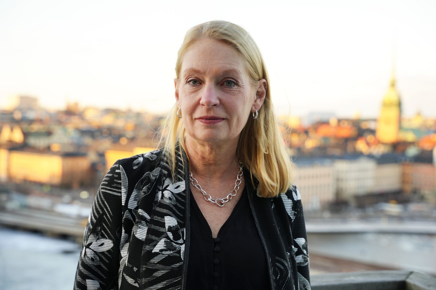 Bilden visar Sofie Zetterström, affärsområdeschef för 1177 och kunskapstjänster på Inera